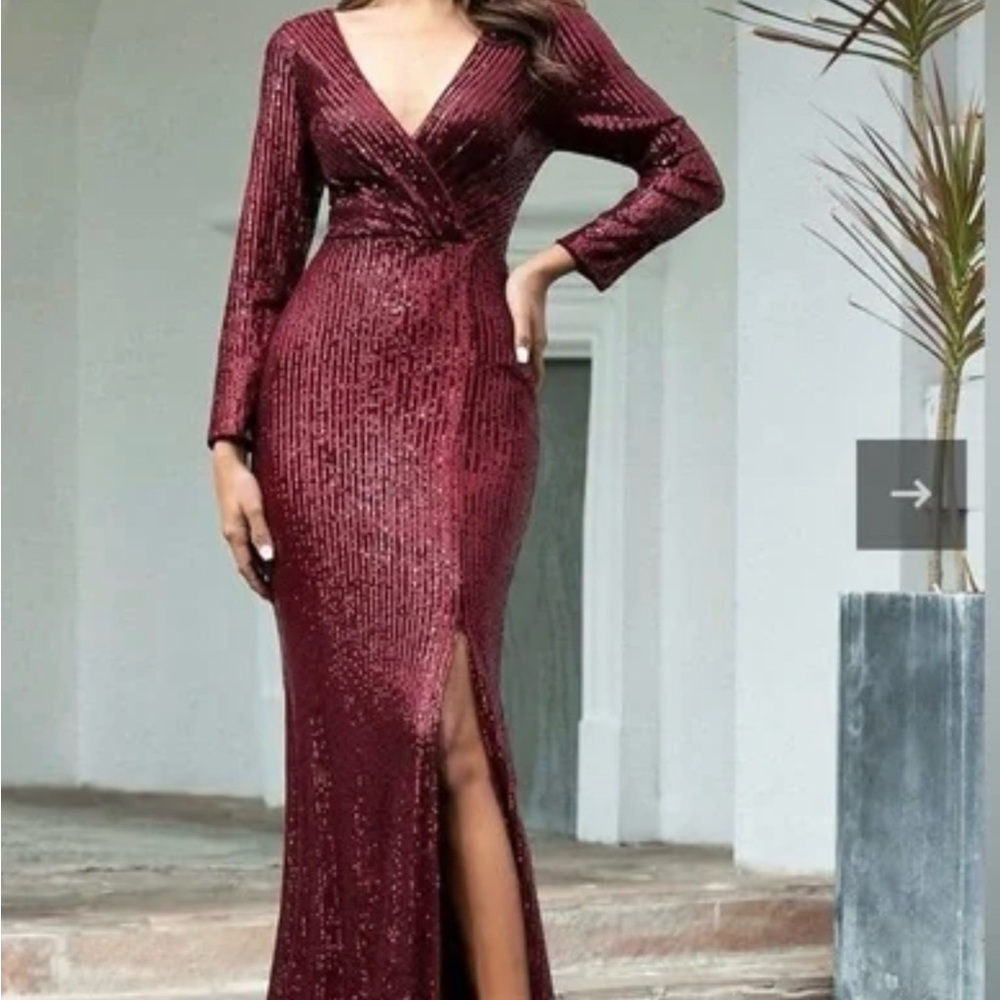 Emerald Sundae Burgundy Long Sleeve Sequin Dress
